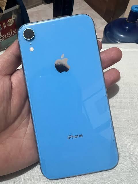 iPhone XR رنگ آبی