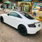 یک عراده موتر 1999 Audi tt